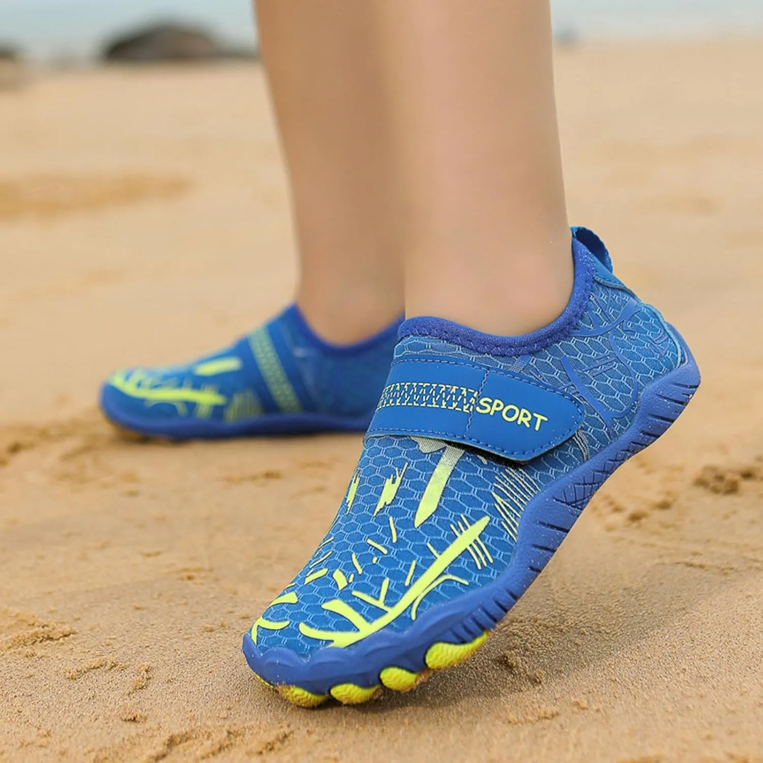 Kids Water Shoes Boys Girls Barefoot Socks Outdoor Indoor Lightweight Swimming Shoes Breathable Wading Shoe