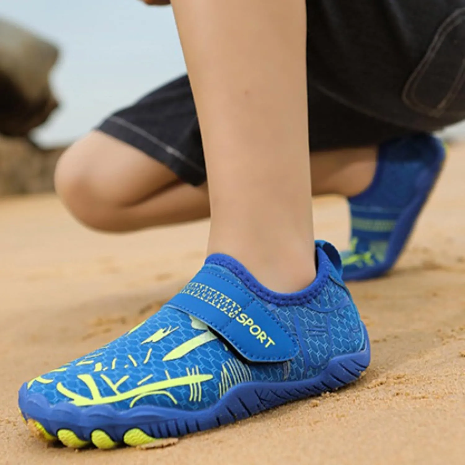 Kids Water Shoes Boys Girls Barefoot Socks Outdoor Indoor Lightweight Swimming Shoes Breathable Wading Shoe