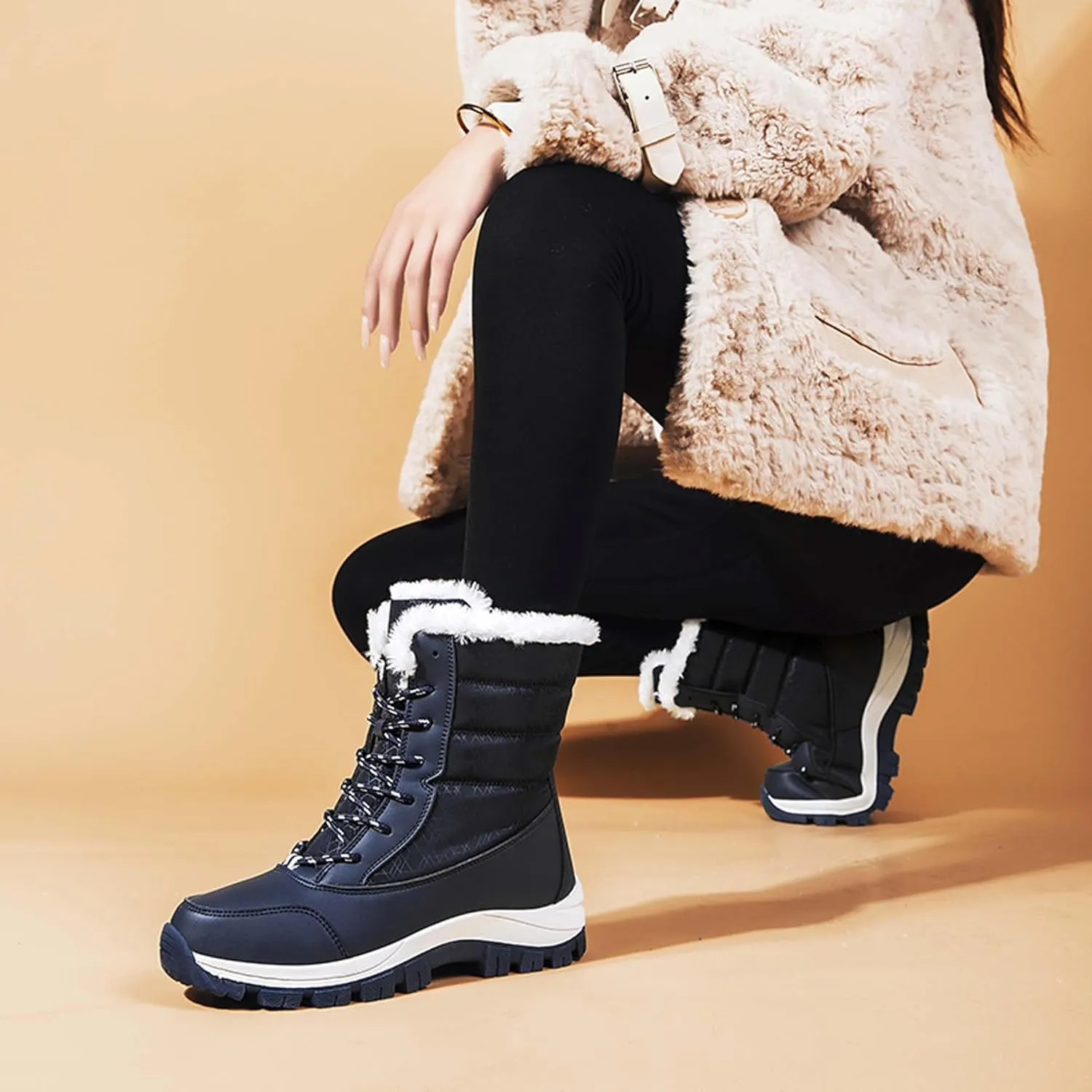 Women's Lace Up Low Top Skateboarding Shoes for Autumn and Winter White Shoes with Anti Slip and Wear-Resistant Soles Fashionable Short Distance Running Shoes Breathable and Comfortable Casual Shoes